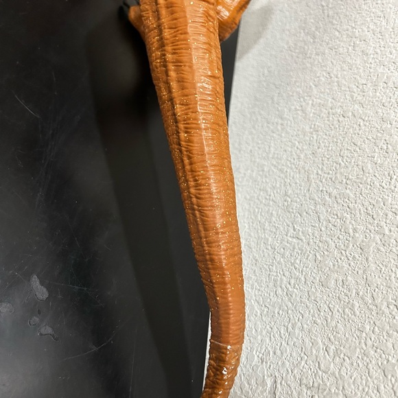 Jurassic World Super Colossal Tyrannosaurus Rex 42" T-Rex - Picture 4 of 6